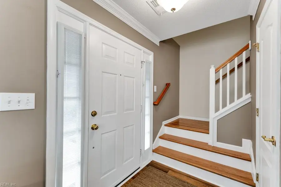 2453 Old Greenbrier Road #124, Chesapeake, VA 23325 - Image #3