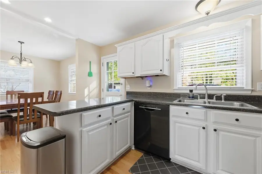 335 Deaton Drive, Hampton, VA 23669 - Image #3