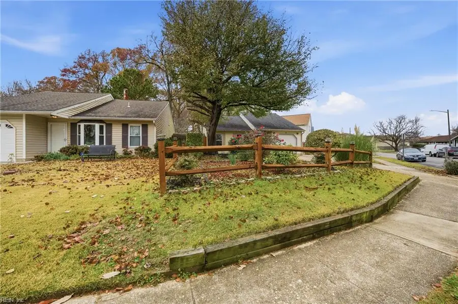 4096 Smokey Lake Drive, Virginia Beach, VA 23462 - Image #2