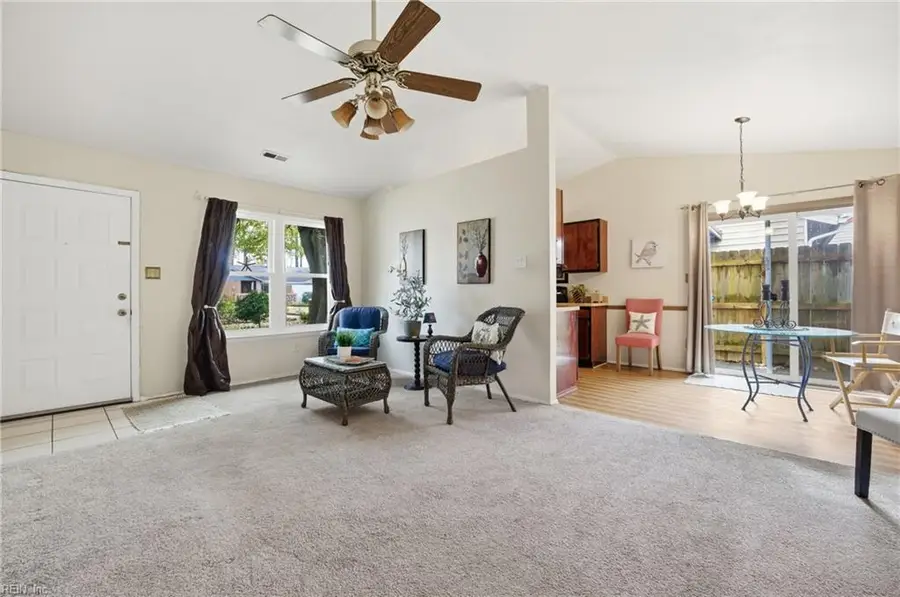 4096 Smokey Lake Drive, Virginia Beach, VA 23462 - Image #3