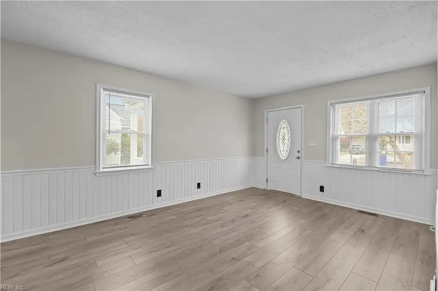 535 Timothy Avenue, Norfolk, VA 23505 - Image #3