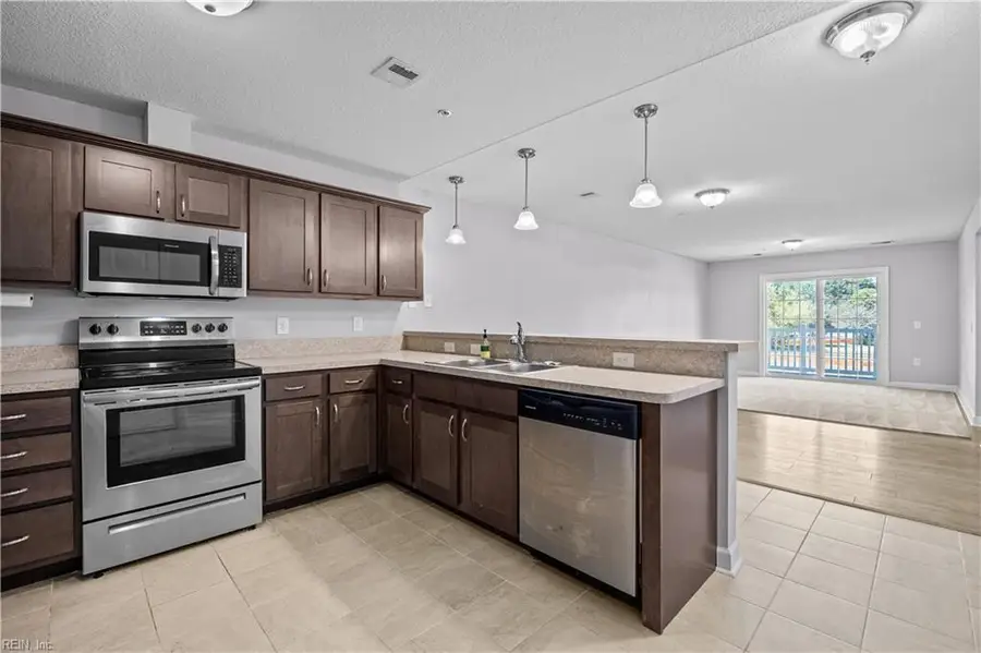 1016 Thoroughgood Way #201, Chesapeake, VA 23324 - Image #2