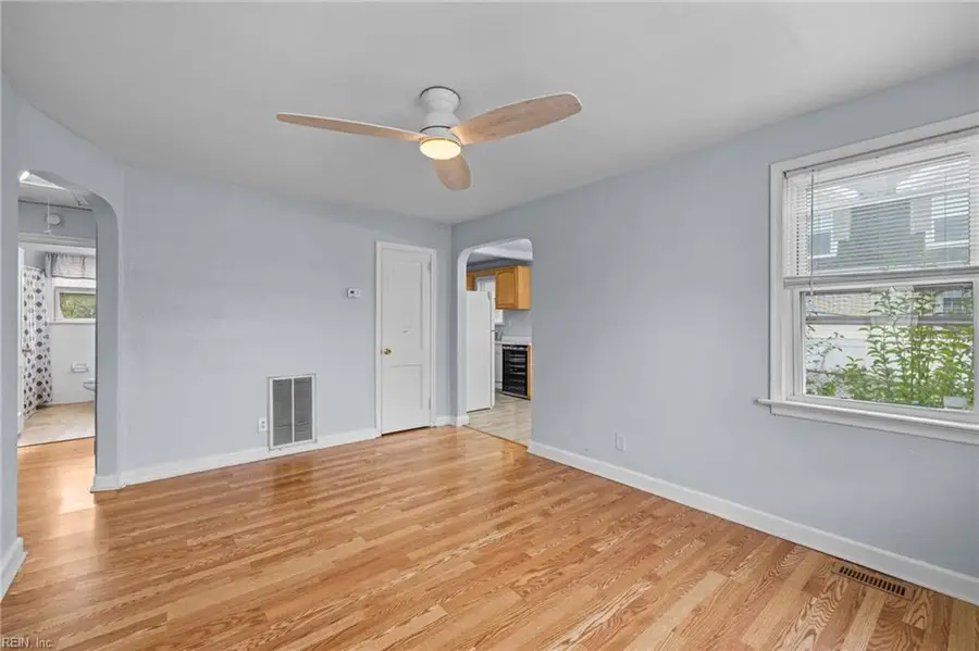 9304 Peachtree Street, Norfolk, VA 23503 - Image #2