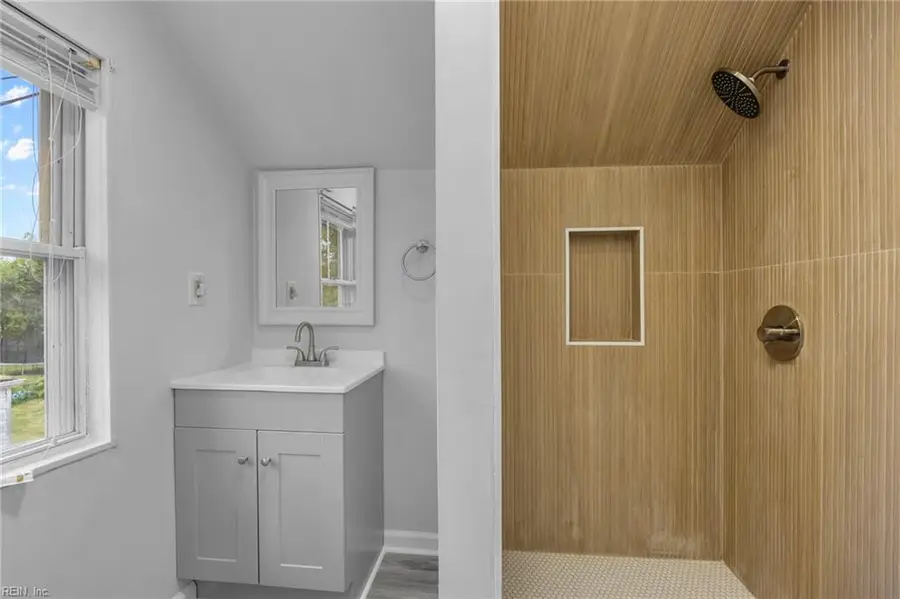 2504 Cromwell Drive, Norfolk, VA 23509 - Image #3