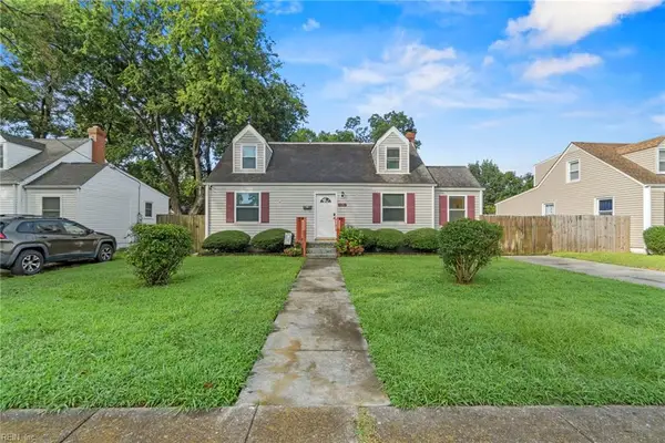 12 Greenbrier Road, Portsmouth, VA 23707