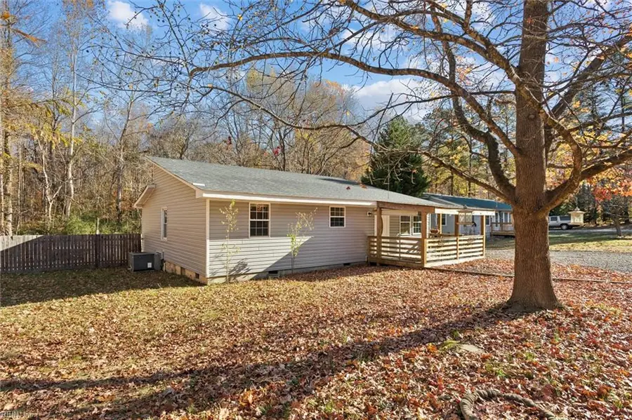 6141 Glenns Road, Gloucester, VA 23061 - Image #2