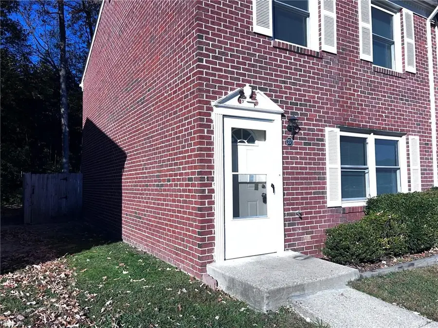 337 Susan Constant Drive, Newport News, VA 23608 - Image #2