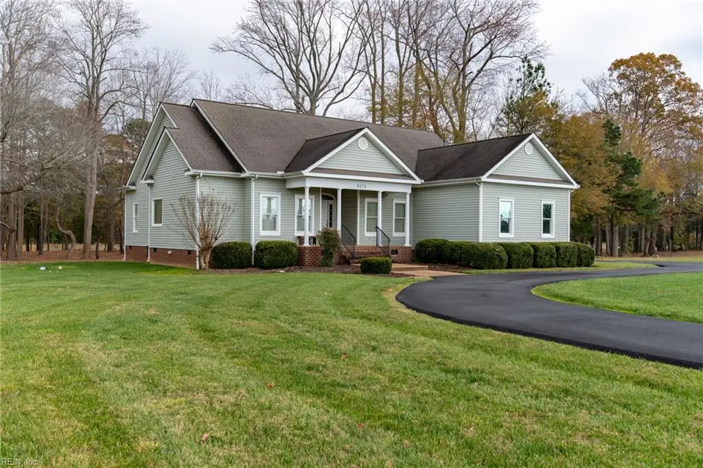 8975 Coles Landing Drive, Gloucester, VA 23061 - Image #1