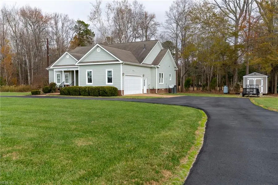 8975 Coles Landing Drive, Gloucester, VA 23061 - Image #3