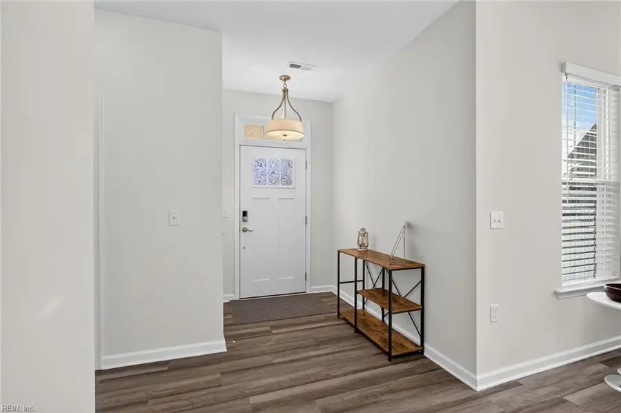 105 Cathedral Street, Smithfield, VA 23430 - Image #2