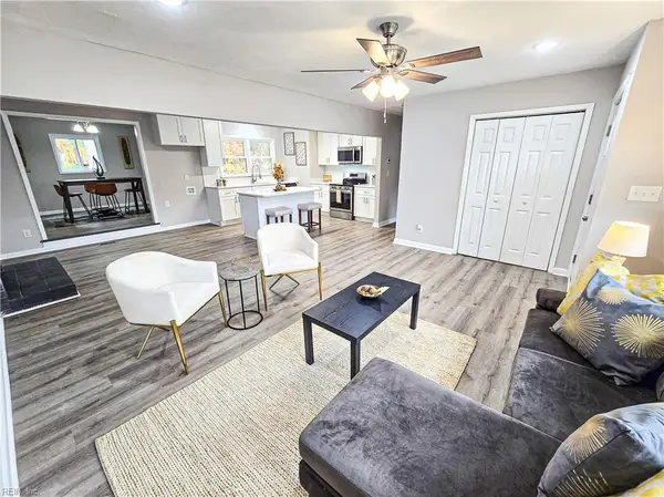 3 Grant Drive, Newport News, VA 23608