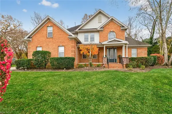 1605 Swan Lake Cres Crescent, Chesapeake, VA 23321