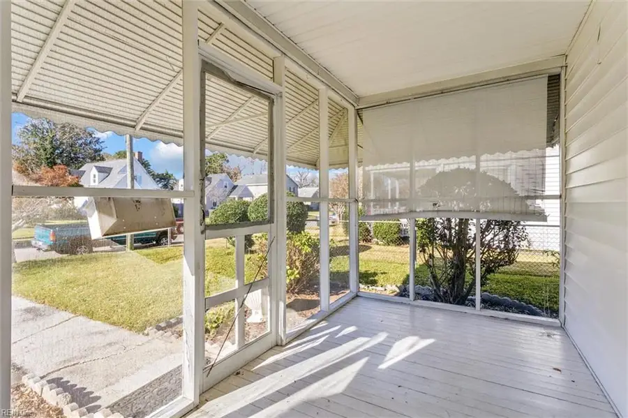 7526 Yorktown Drive, Norfolk, VA 23505 - Image #3