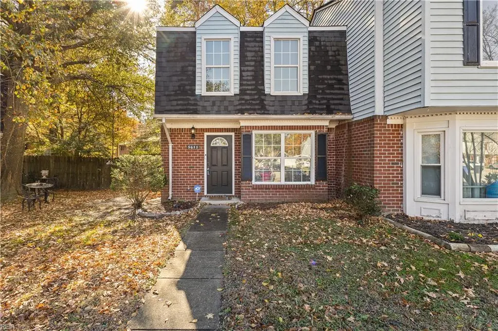 5611 Carisbrooke Ln Lane, Portsmouth, VA 23703 - Image #1
