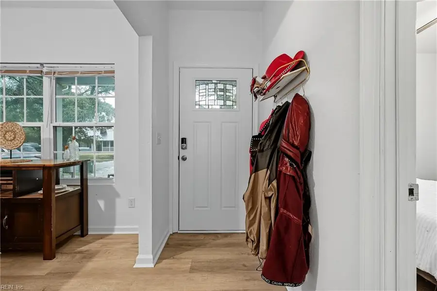 815 Wakefield Avenue, Norfolk, VA 23502 - Image #3