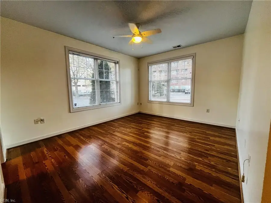 239 Duke Street #109, Norfolk, VA 23510 - Image #2