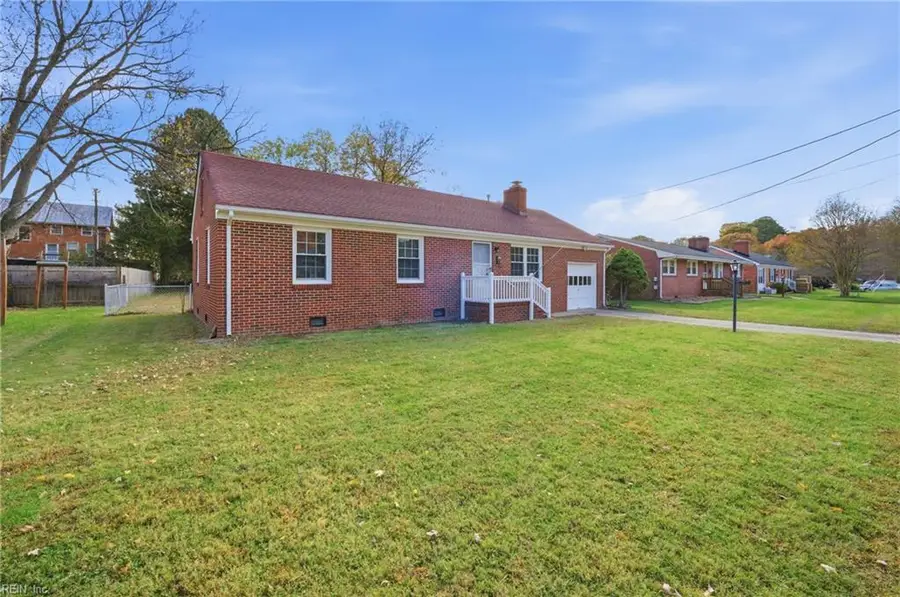 5 Lakeview Drive, Newport News, VA 23602 - Image #2