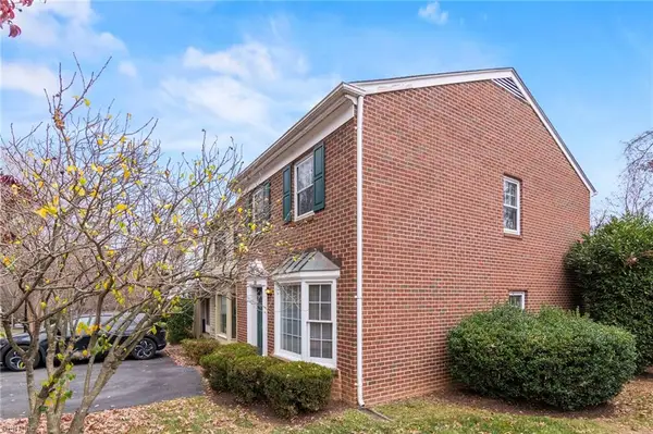 925 Huntwood Lane, Charlottesville, VA 22903