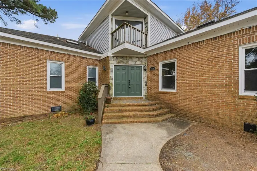 2218 Vicker Avenue, Chesapeake, VA 23324 - Image #2