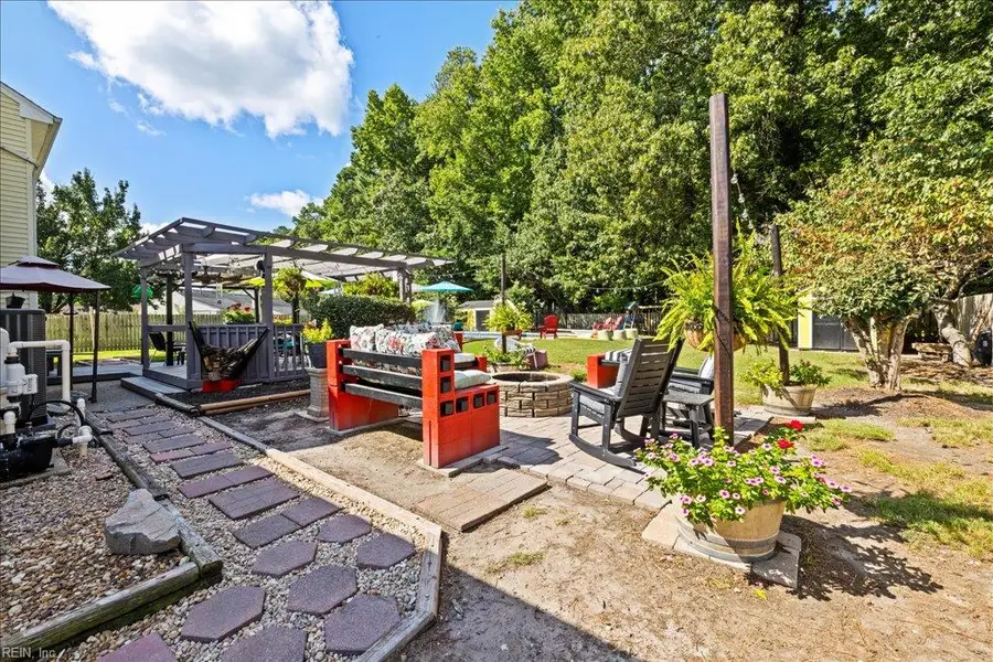 510 Creekwood Drive, Chesapeake, VA 23323 - Image #2