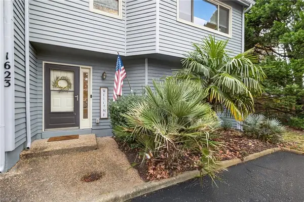 1623 Colonnade Crescent, Virginia Beach, VA 23451