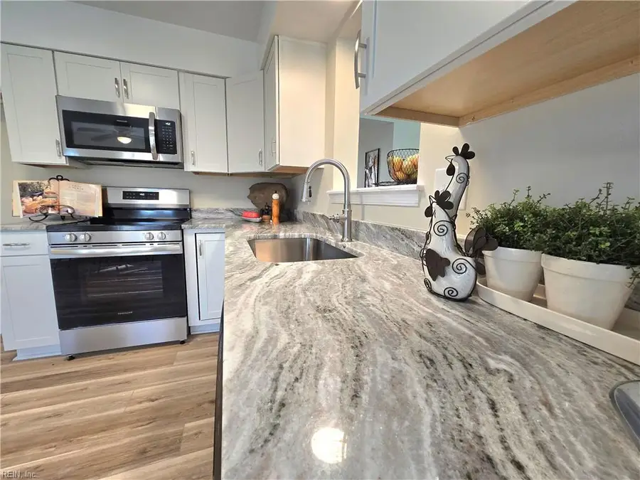 1637 Castlefield Road, Virginia Beach, VA 23456 - Image #2