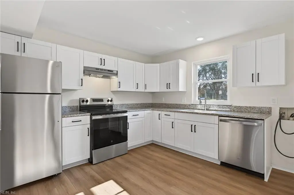 5902 W Hastings Arch, Virginia Beach, VA 23462 - Image #1