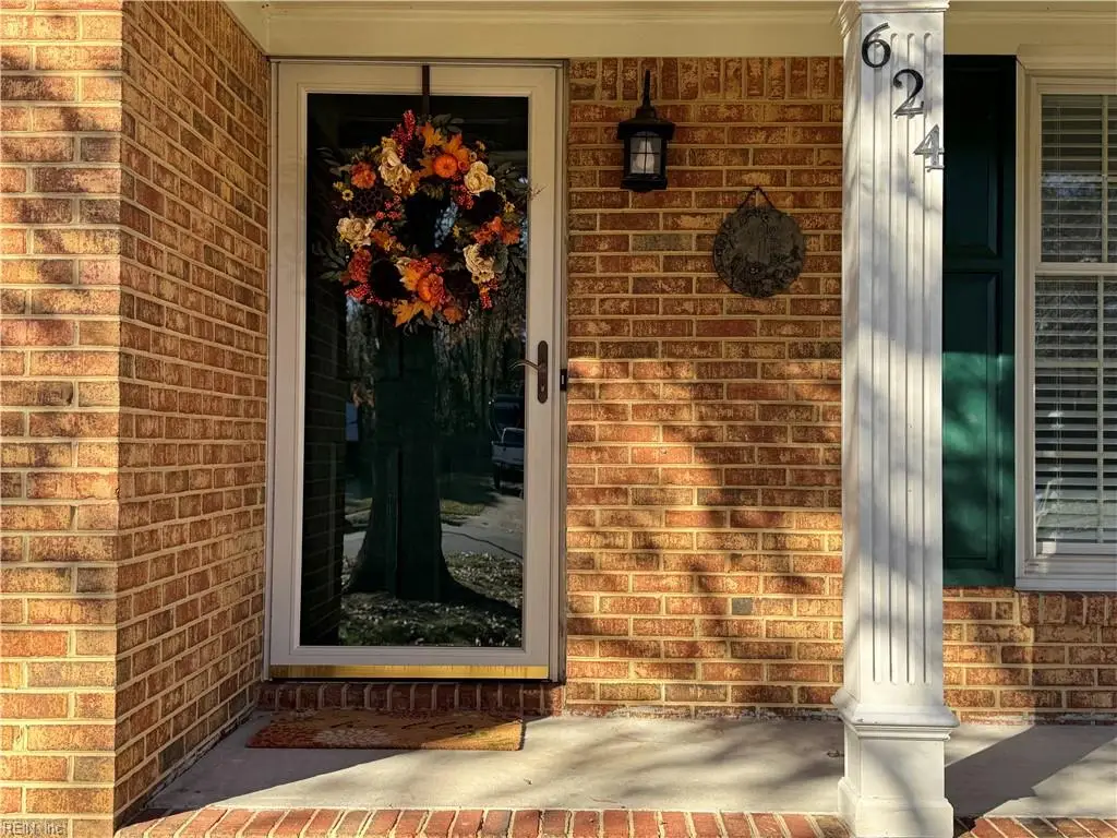 624 Luray Terrace, Chesapeake, VA 23322 - Image #1