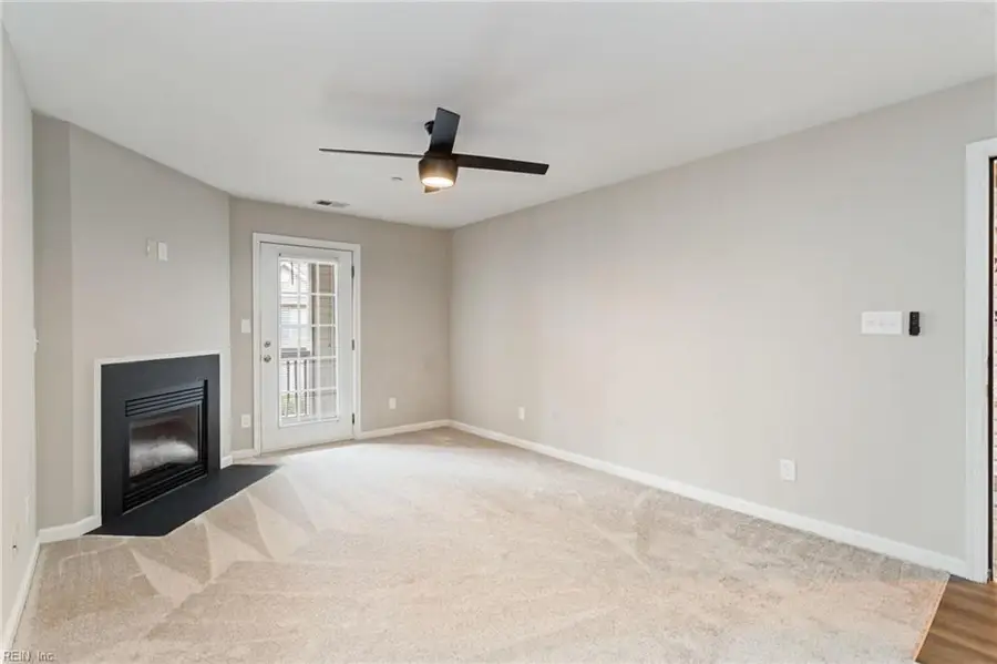 431 Old Colonial Way #203, Newport News, VA 23608 - Image #3
