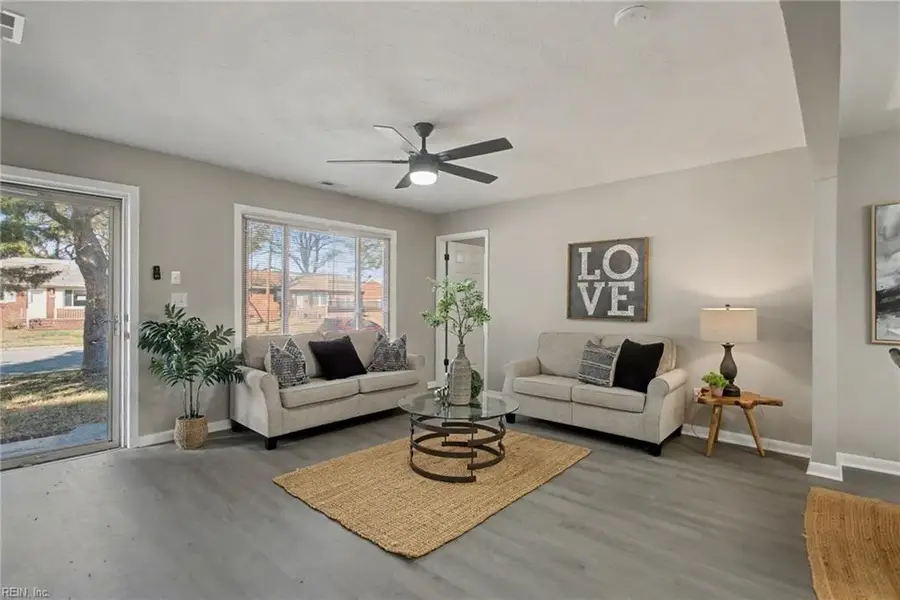 4113 Candlewood Drive, Hampton, VA 23666 - Image #2