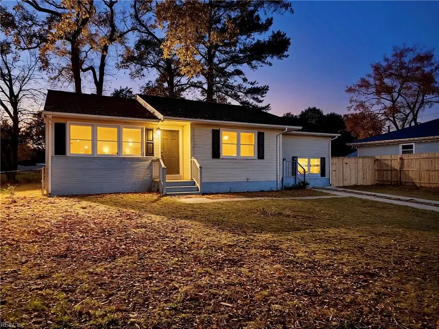 749 Holladay Lane, Virginia Beach, VA 23455 - Image #2