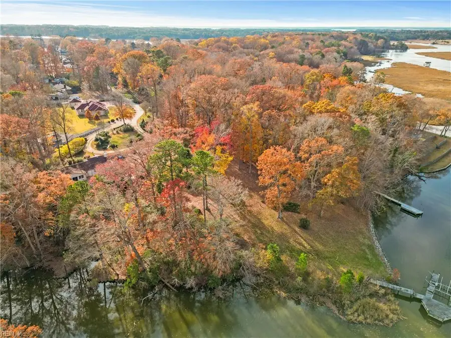 137 Beechwood Hills, Newport News, VA 23608 - Image #2