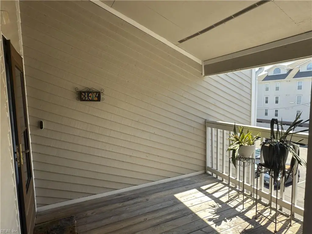 2325 Sea Shell Road #304, Virginia Beach, VA 23451 - Image #1