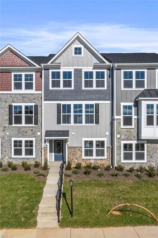 5 Bracewell Lane, Yorktown, VA 23692