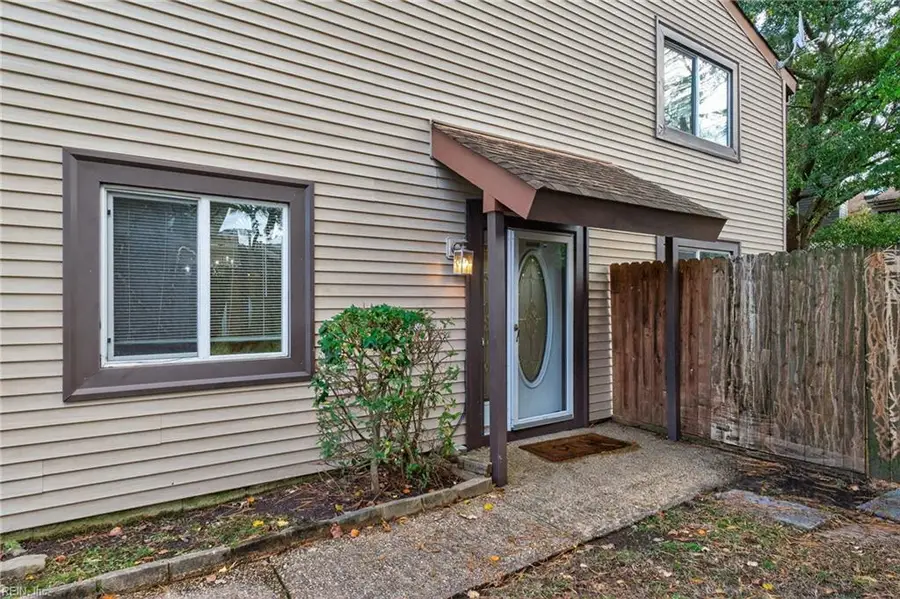 4058 Lake Ridge Circle, Virginia Beach, VA 23452 - Image #2