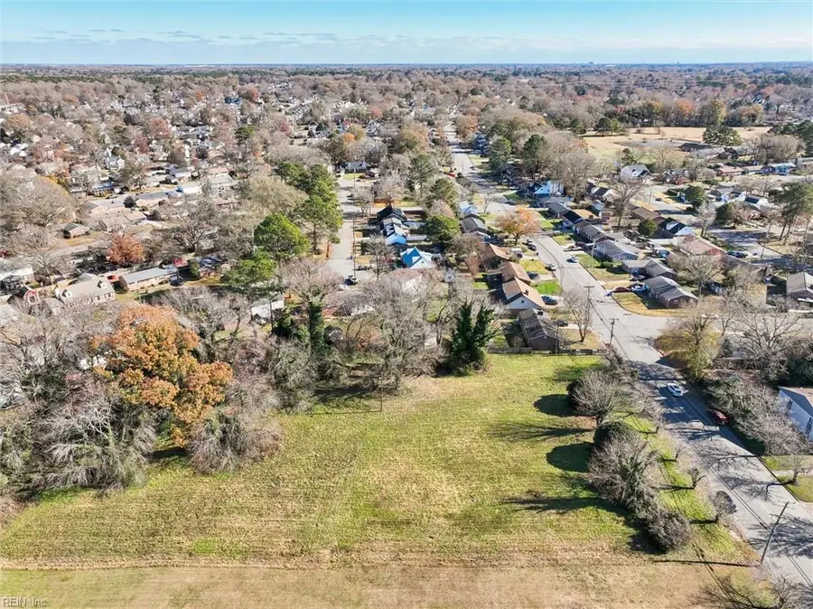 691 Dresden Drive, Newport News, VA 23601 - Image #3