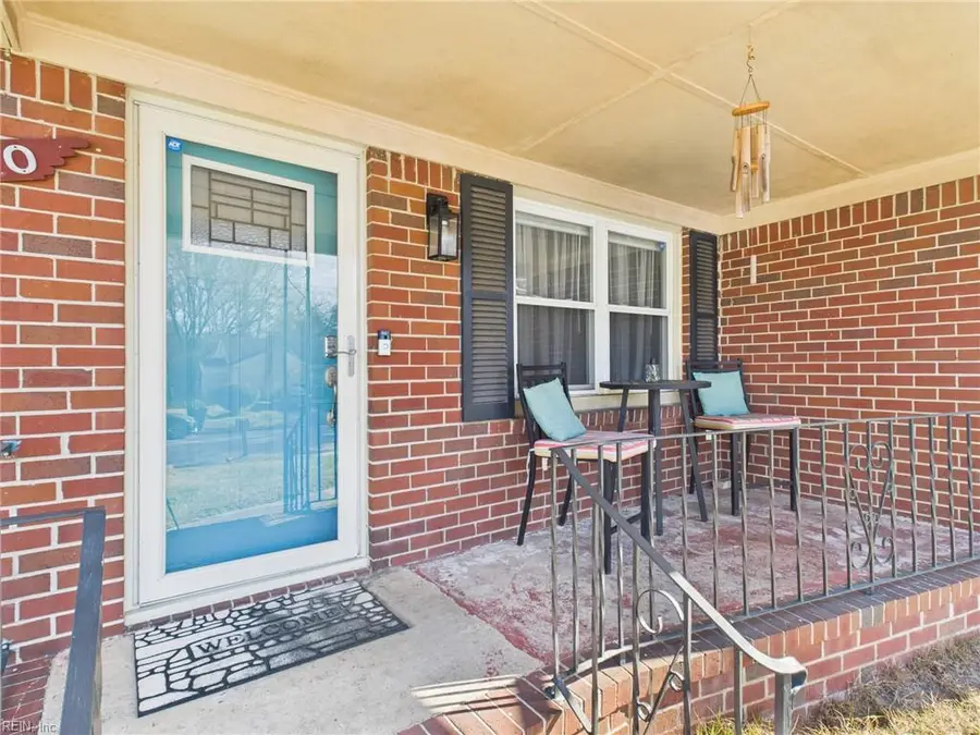 2820 Candlewood Circle, Chesapeake, VA 23325 - Image #2