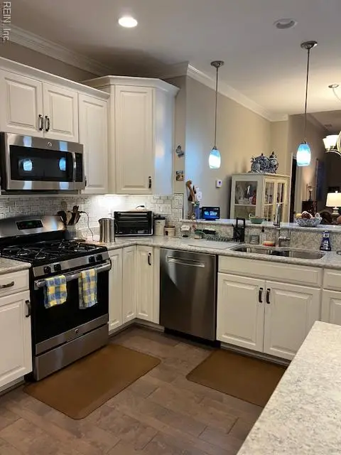 1030 Eagle Pointe Way, Chesapeake, VA 23322 - Image #2