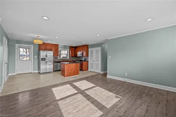 4002 Candlewood Drive, Hampton, VA 23666