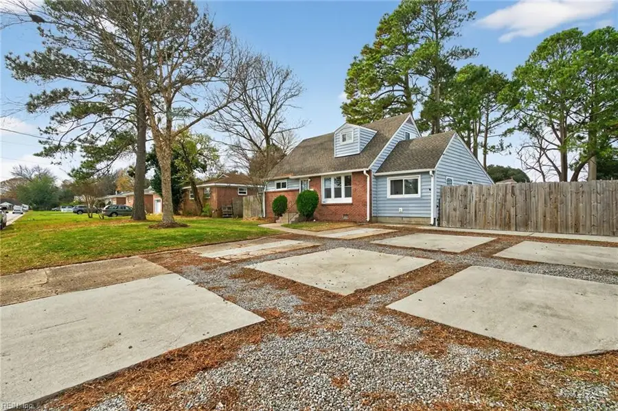 633 Kenneth Road, Virginia Beach, VA 23462 - Image #2