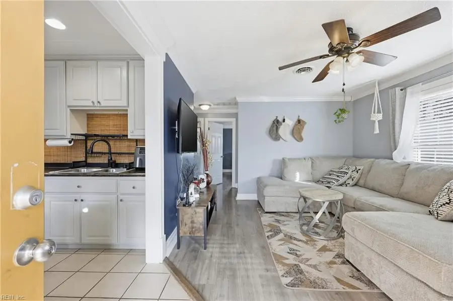 2402 Sunset Drive, Chesapeake, VA 23323 - Image #3