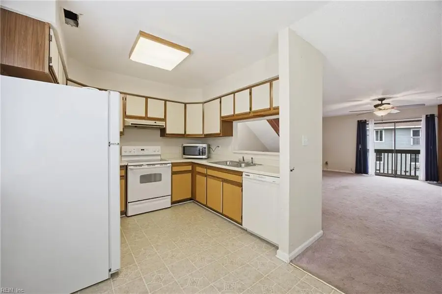1100 E Ocean View Avenue #1, Norfolk, VA 23503 - Image #3