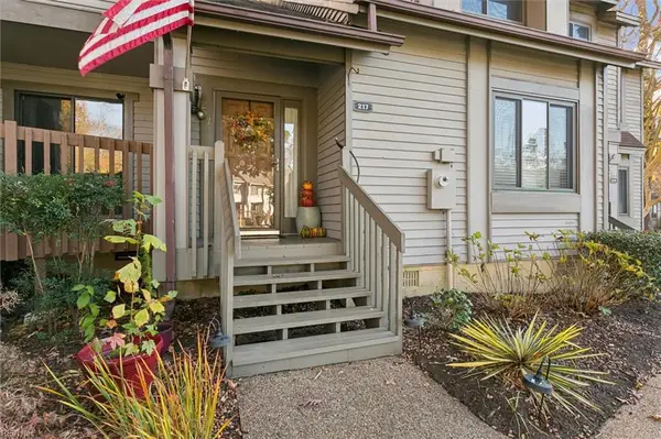 217 Misty Point Lane, Newport News, VA 23603