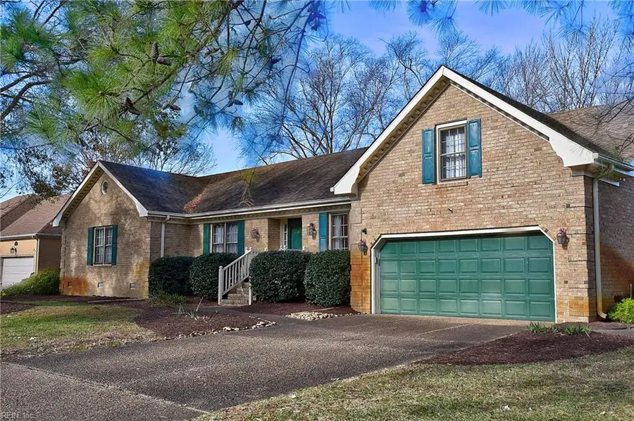 1924 Grayfalcon Drive, Norfolk, VA 23518 - Image #3