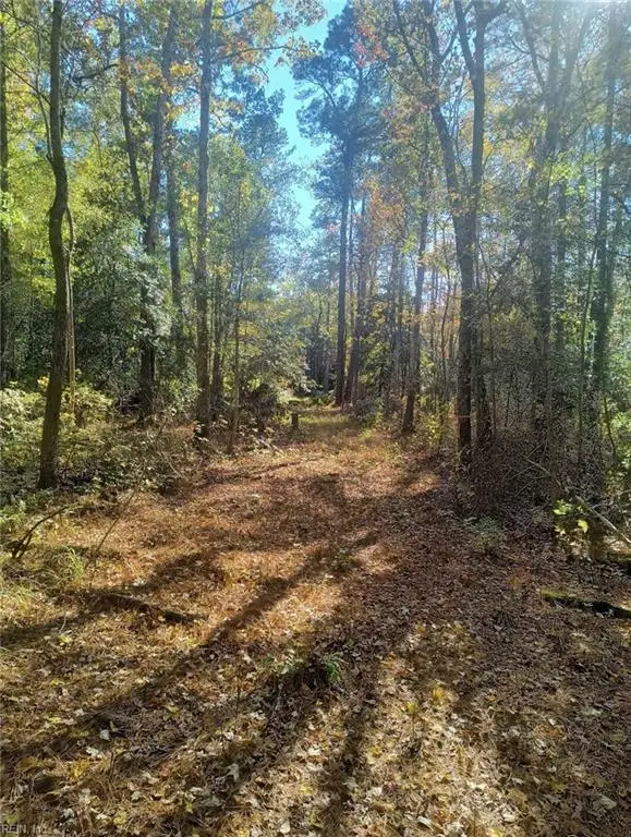 1.4+AC Ernest Lane, Hayes, VA 23072