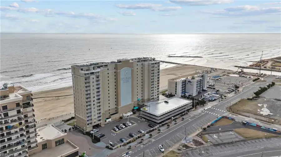 303 Atlantic Avenue #1402, Virginia Beach, VA 23451 - Image #2