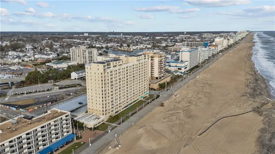 303 Atlantic Avenue #1402, Virginia Beach, VA 23451 - Image #3