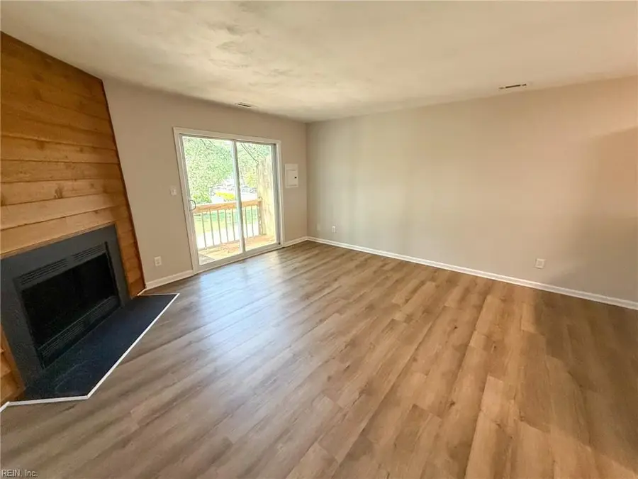 500 Barberton Drive #204, Virginia Beach, VA 23451 - Image #3