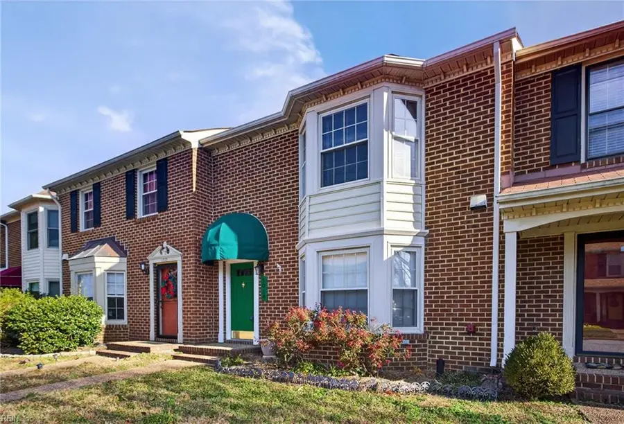 1018 Colonial Meadows Way, Virginia Beach, VA 23454 - Image #2