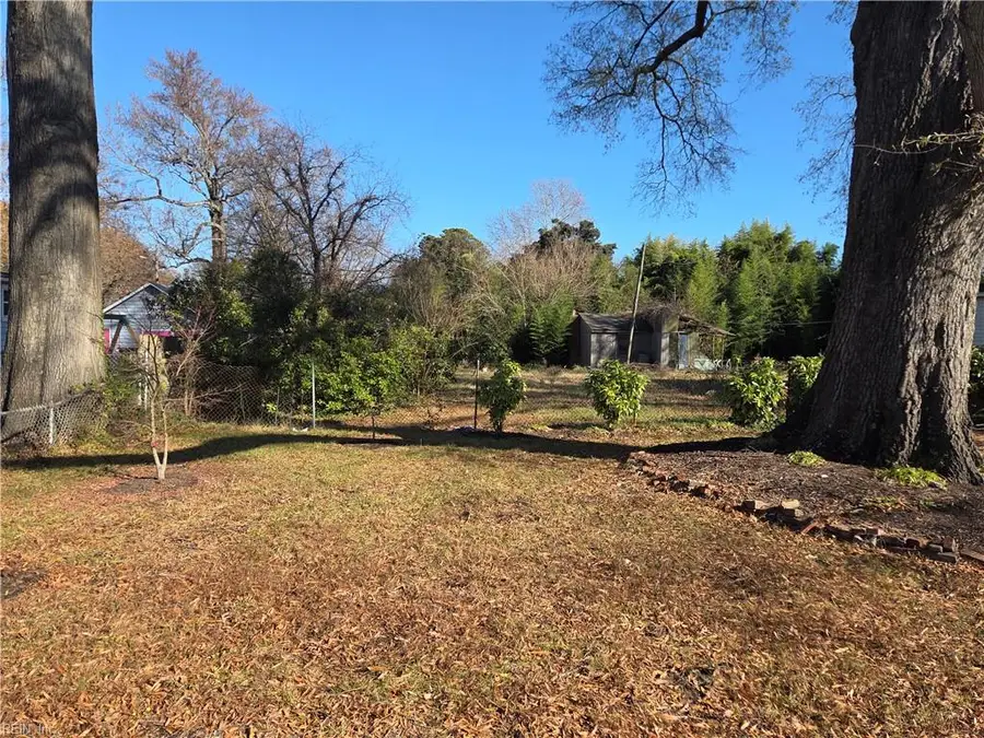 218 Locust Avenue, Hampton, VA 23661 - Image #2